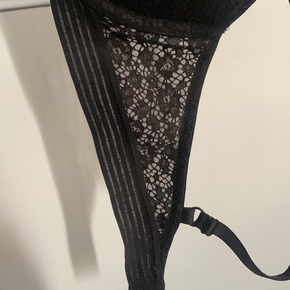 Victoria’s Secret bombshell bra - Picture 10 of 12